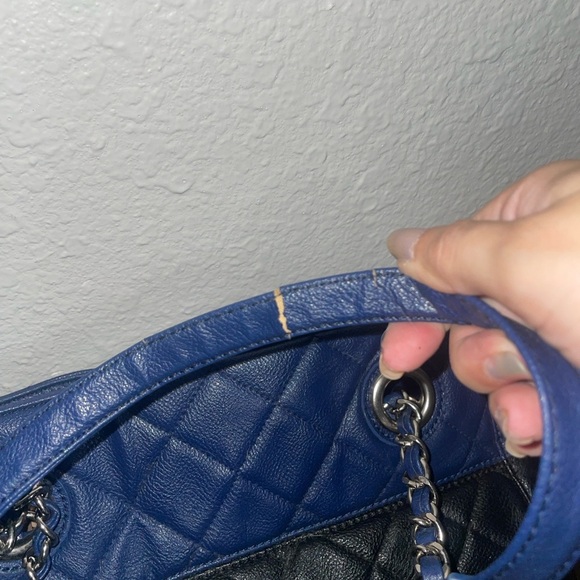 Nine West Blue and Black Quilted Handbag - Picture 4 of 8